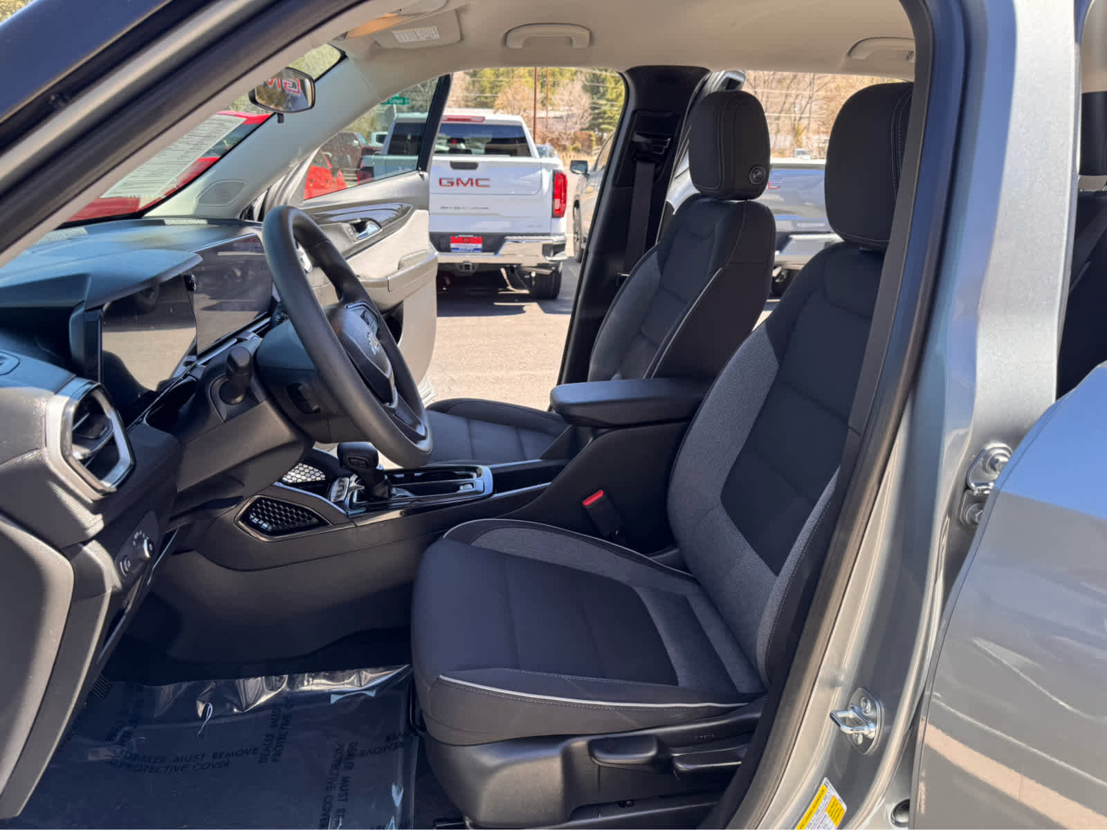 Used 2026 Chevrolet TrailBlazer LS image 9