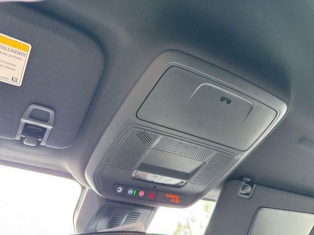 New 2026 Chevrolet Equinox LT w/ Convenience Package II image 33