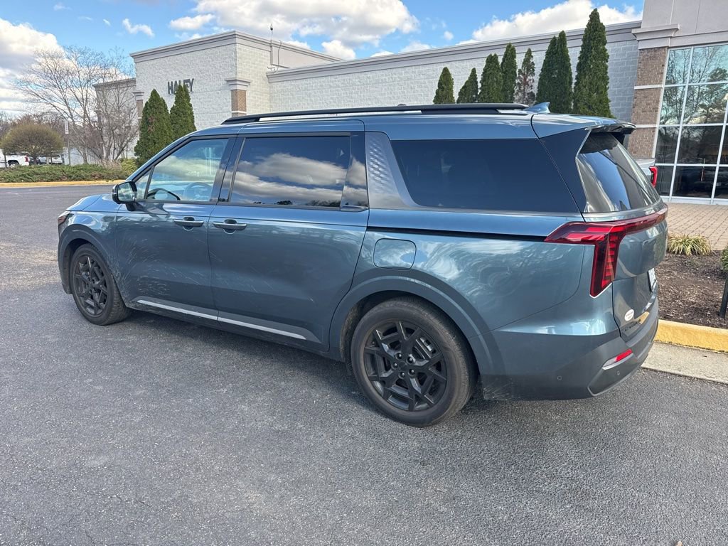 Used 2026 Kia Carnival SX Prestige image 3