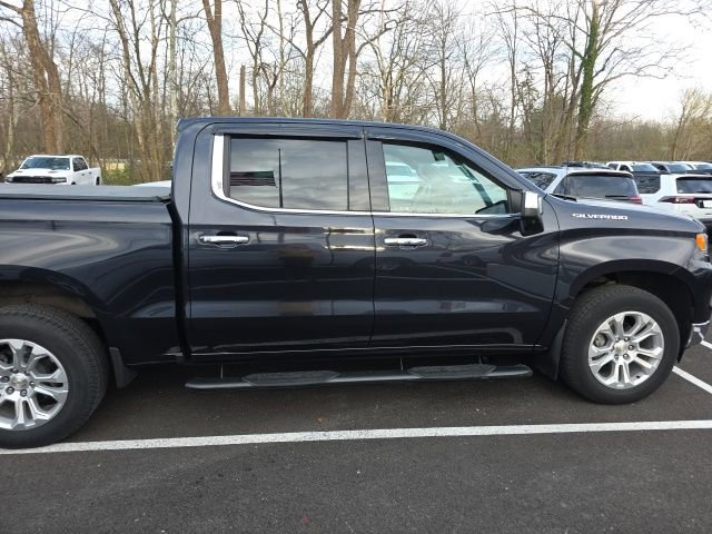 Used 2022 Chevrolet Silverado 1500 LTZ w/ Technology Package image 5