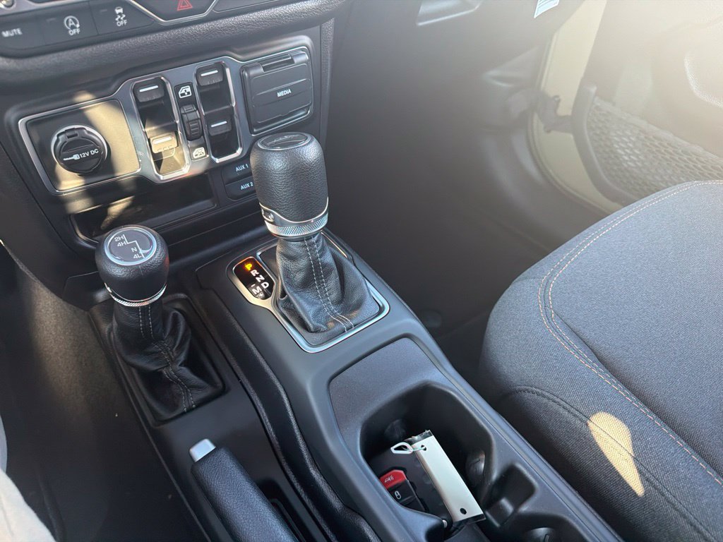 New 2027 Jeep Gladiator Sport AWD/4WD image 30