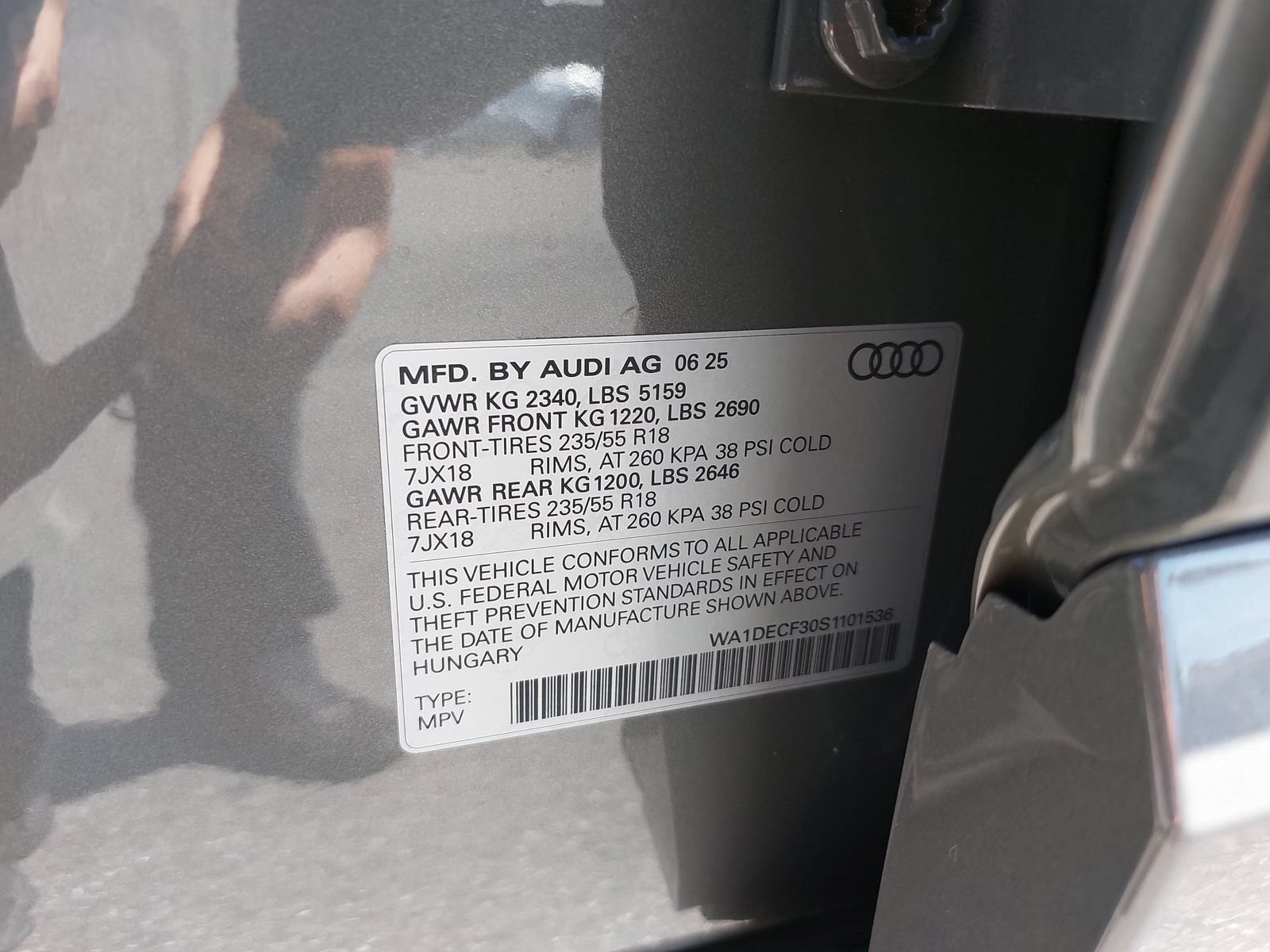 Certified 2025 Audi Q3 2.0T Premium w/ Convenience Package AWD/4WD image 41