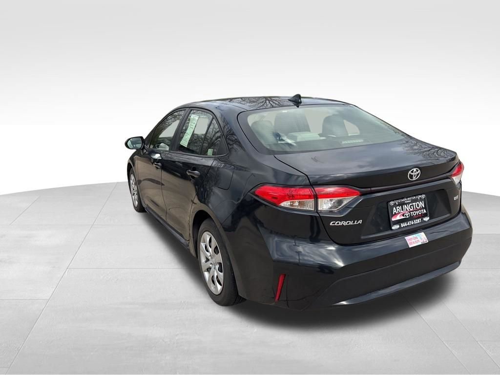 Used 2022 Toyota Corolla LE image 6