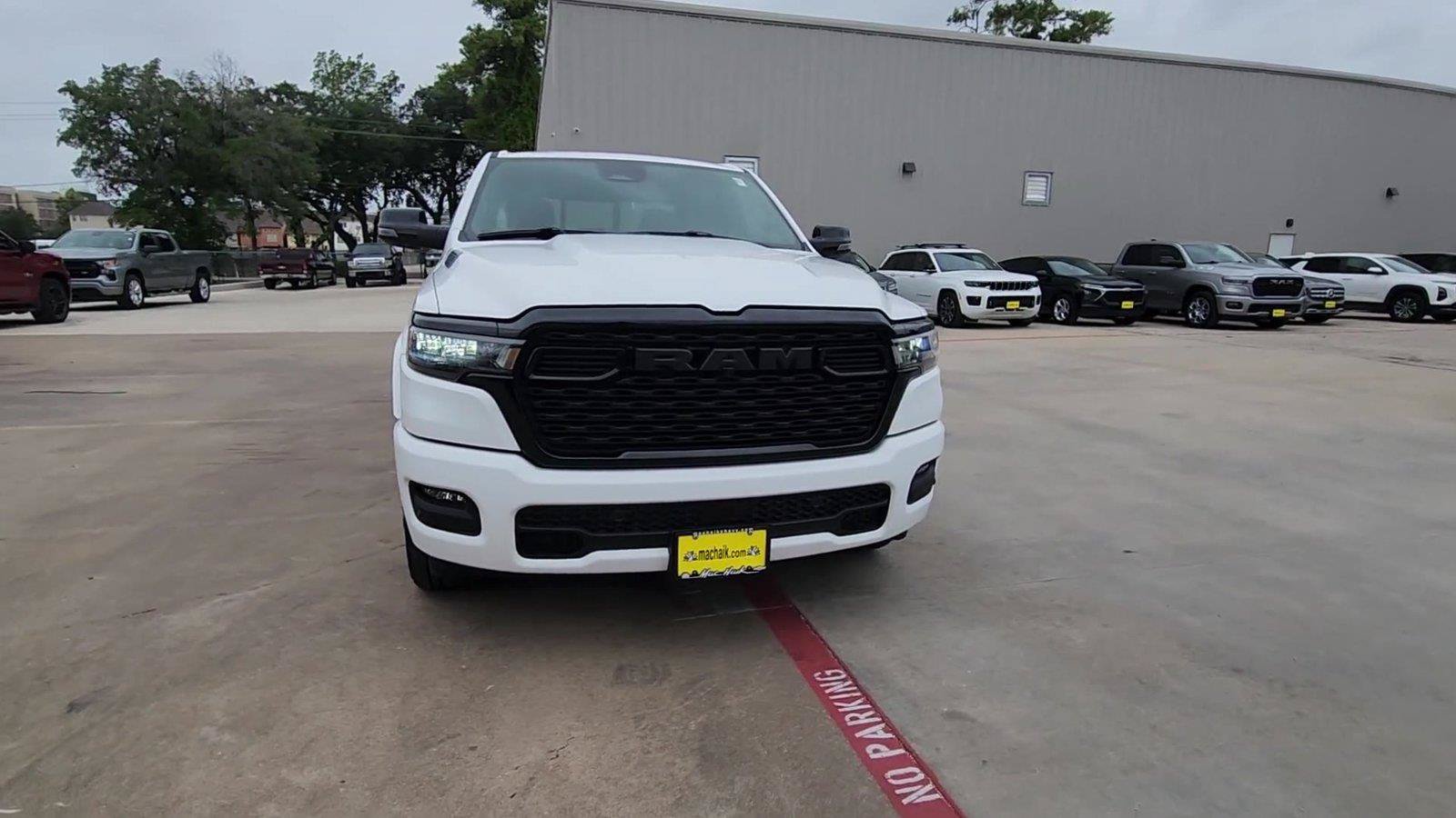 Used 2026 RAM 1500 Lone Star AWD/4WD image 3