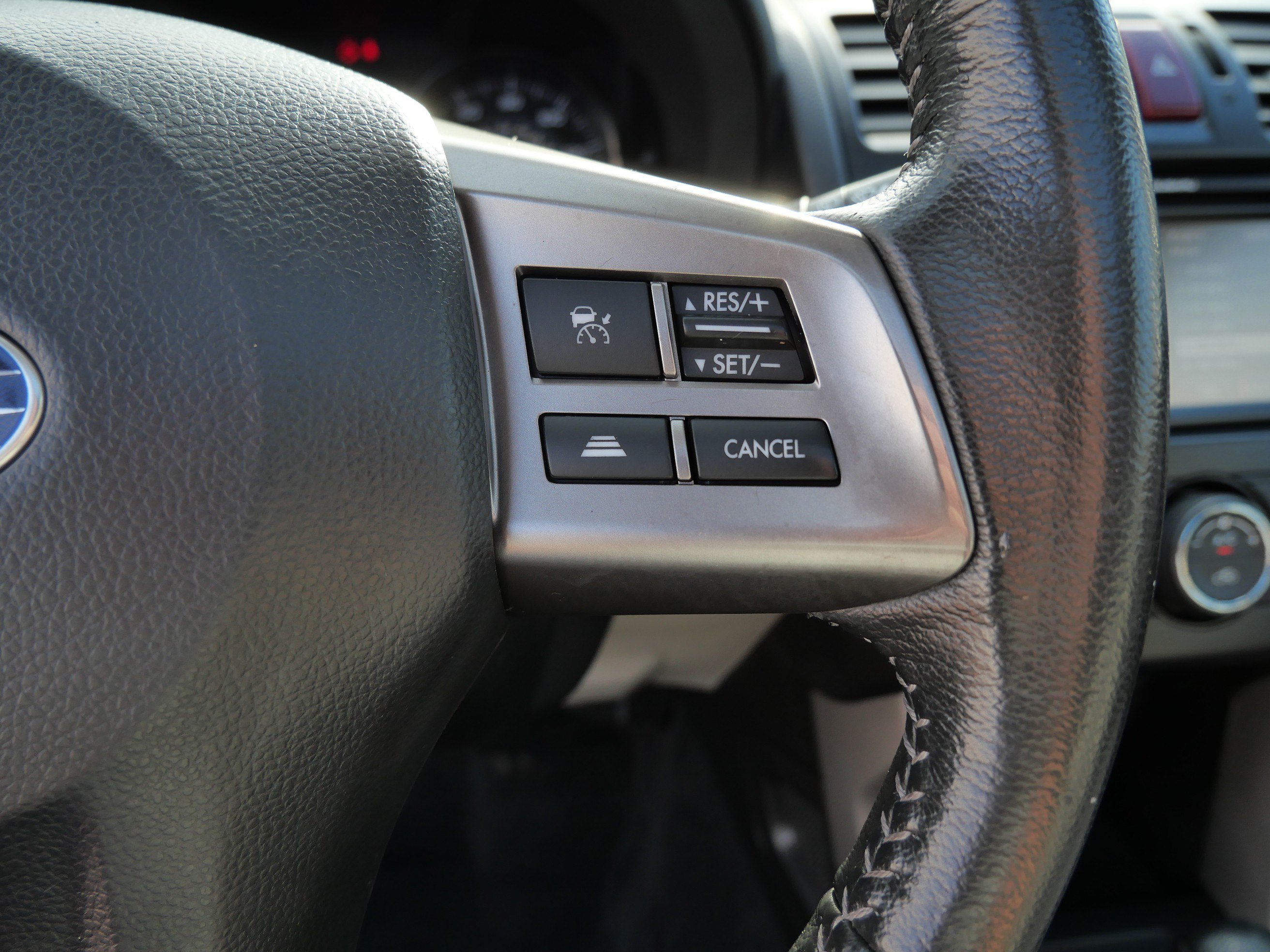 Used 2015 Subaru Forester 2.5i Touring w/ Eyesight & Navigation System AWD/4WD image 29