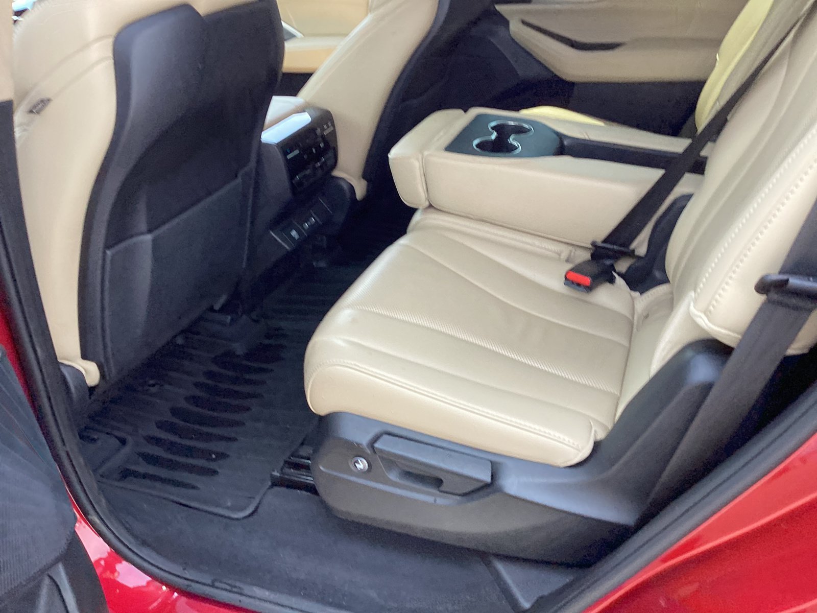 Used 2023 Acura MDX w/ Technology Package AWD/4WD image 12