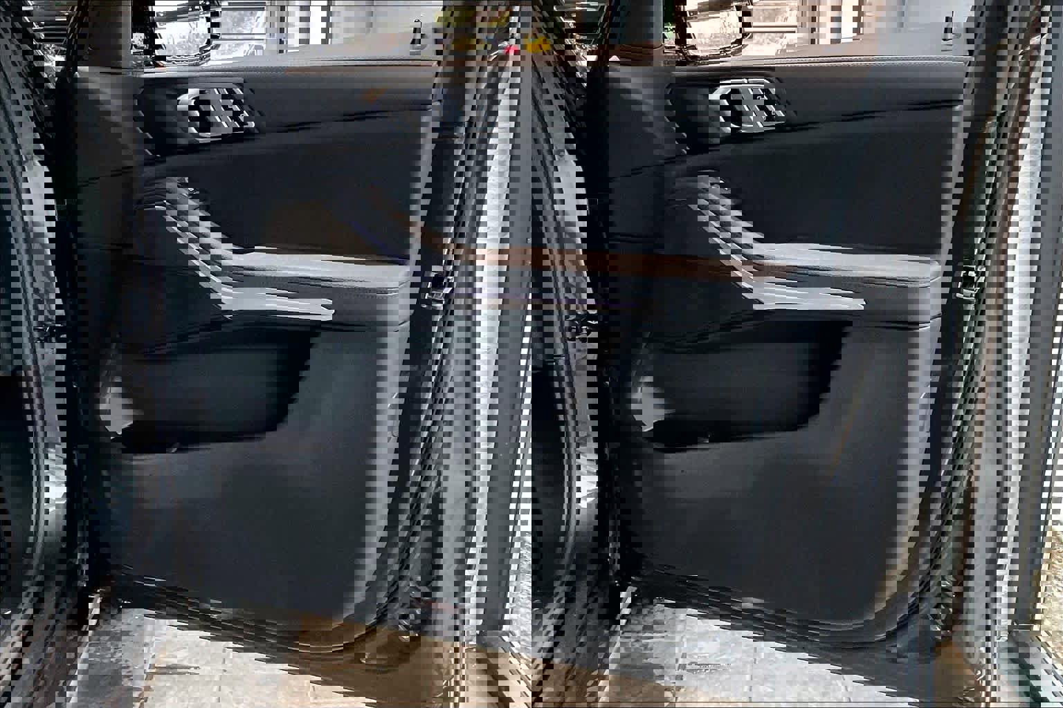 Used 2021 BMW X5 xDrive40i w/ Convenience Package image 24