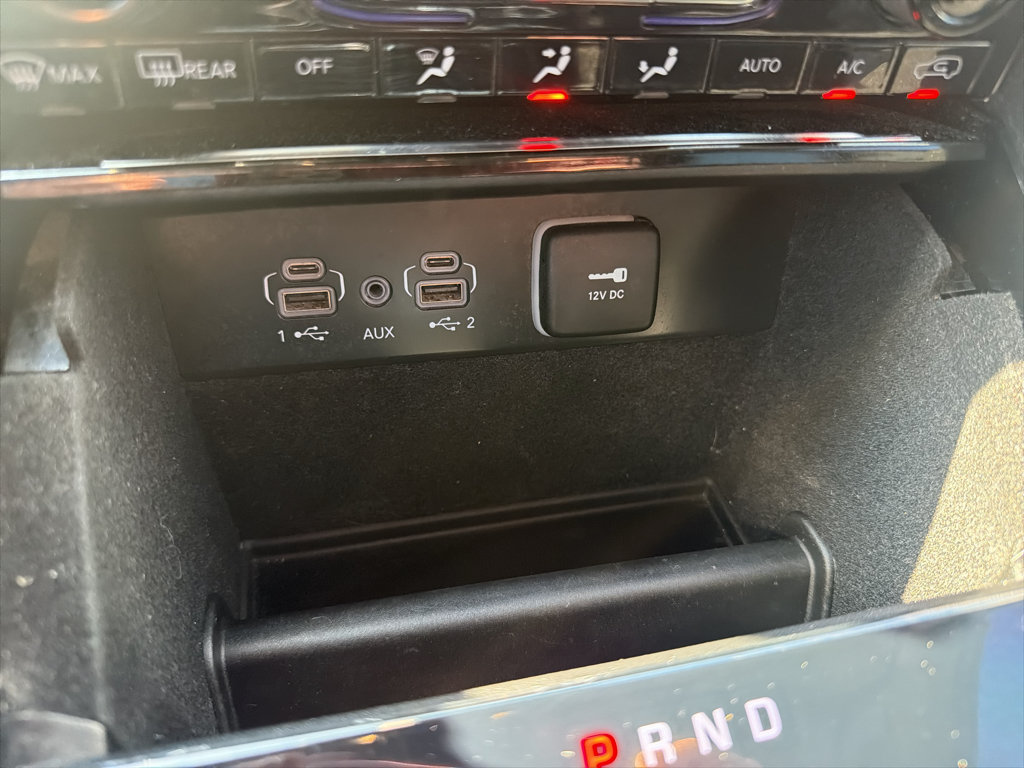 Used 2022 Jeep Grand Cherokee L Limited AWD/4WD image 17