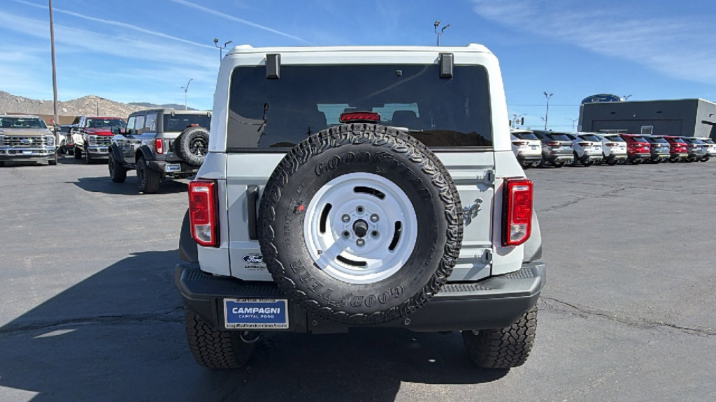 New 2026 Ford Bronco Heritage Edition image 4