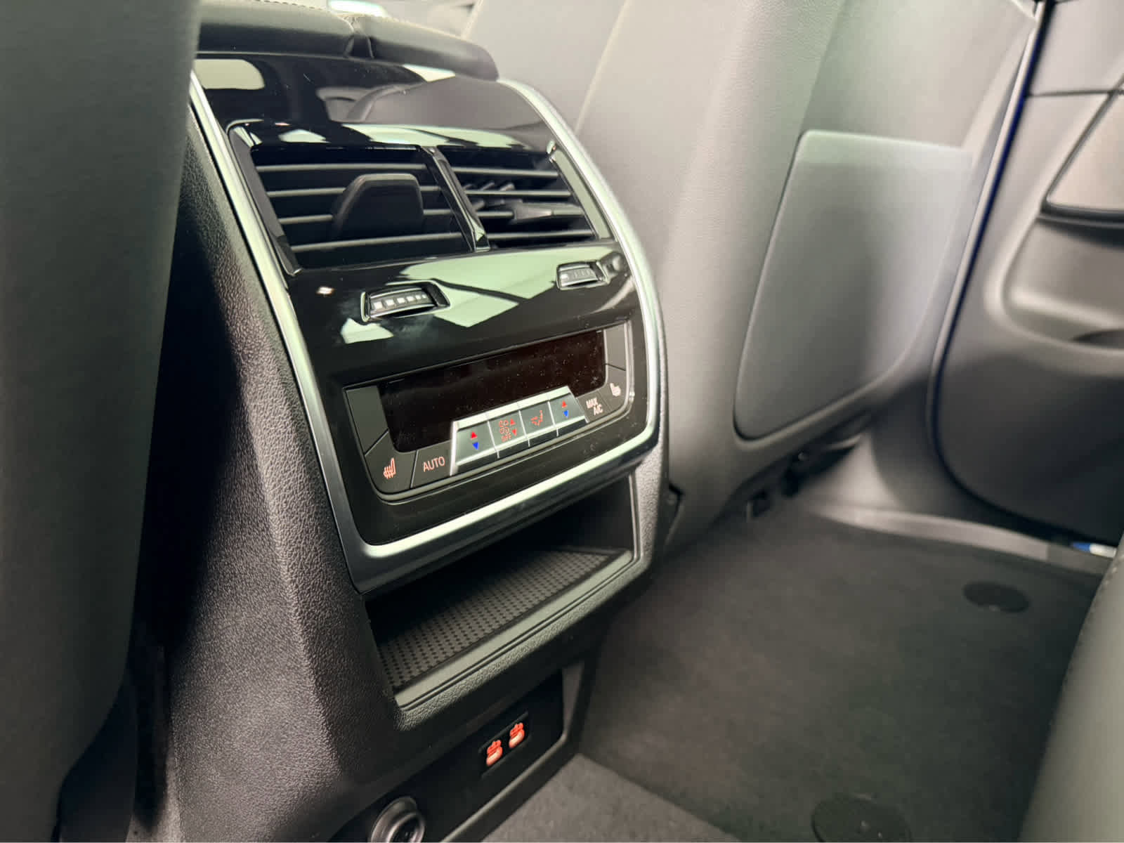 New 2026 BMW X5 M60i image 22