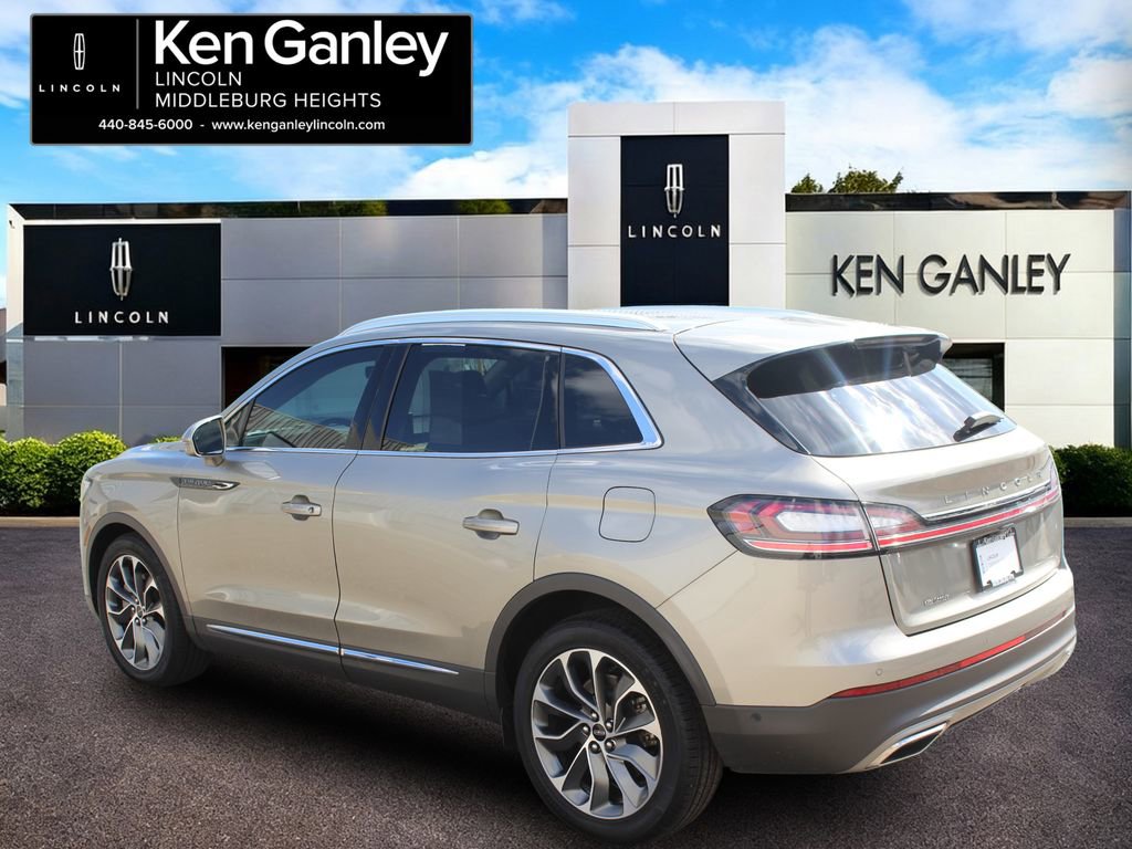 Used 2022 Lincoln Nautilus Reserve AWD/4WD image 5