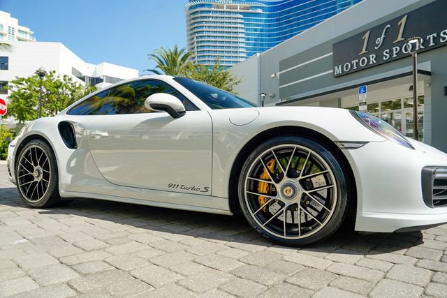 Used 2017 Porsche 911 4 Coupe AWD/4WD image 37
