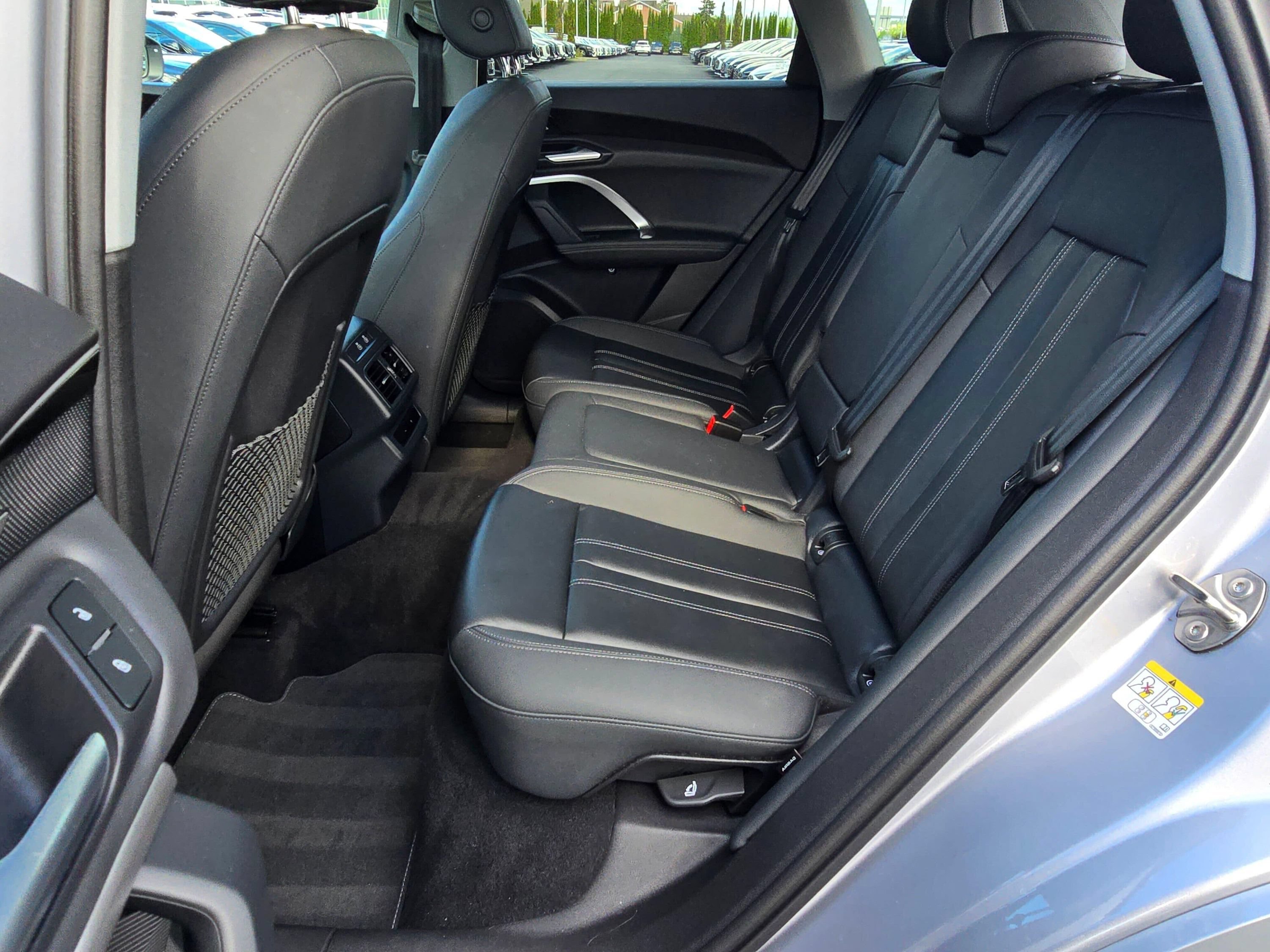 Used 2020 Audi Q8 Prestige w/ Prestige Package AWD/4WD image 19