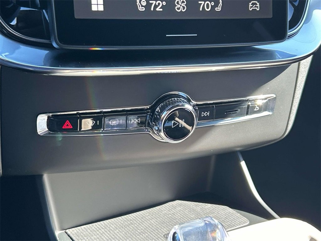 New 2026 Volvo XC90 B6 Ultra image 33