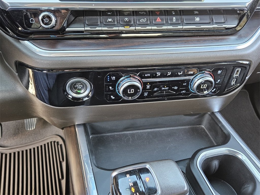 Used 2022 GMC Sierra 1500 SLT w/ SLT Convenience Package image 17