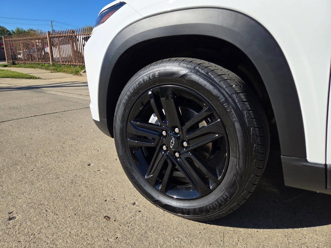 Used 2025 Chevrolet Trax ACTIV w/ Driver Confidence Package image 45