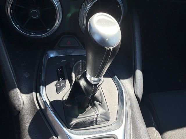 Used 2022 Chevrolet Camaro LT w/ Technology Package RWD image 22