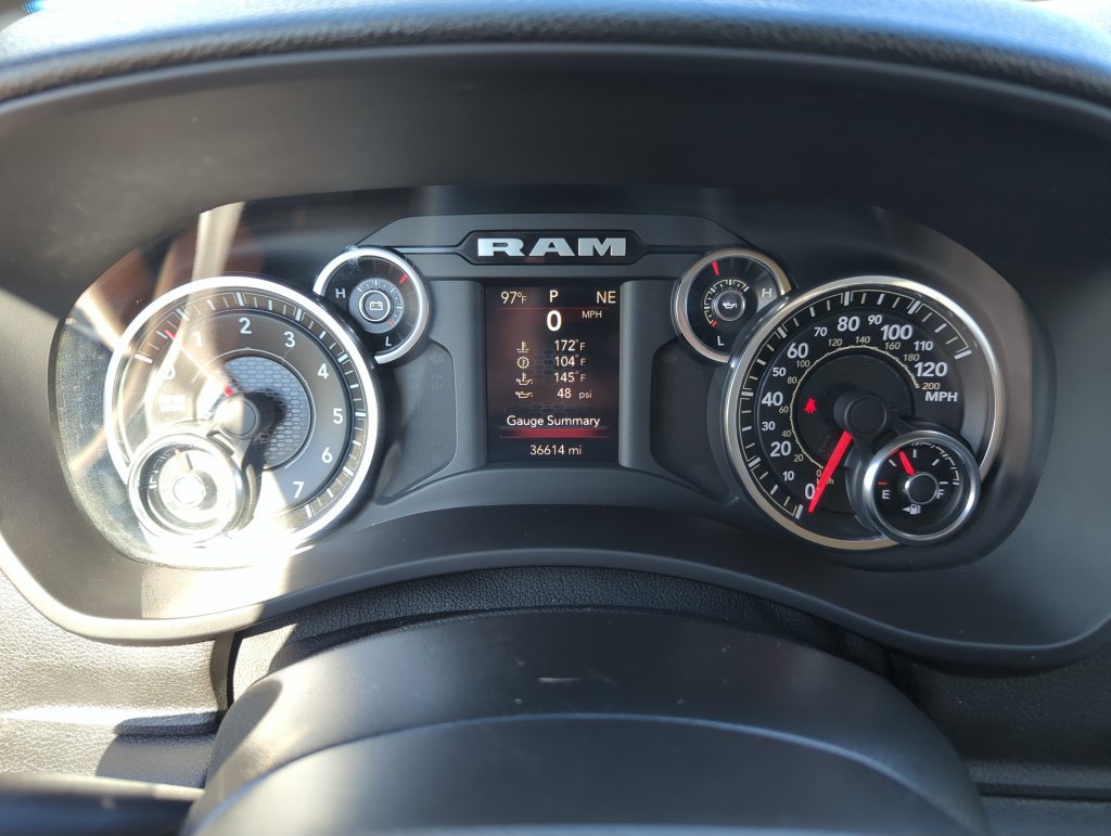 Used 2022 RAM 2500 Big Horn AWD/4WD image 34
