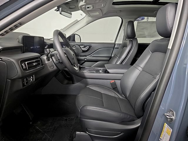 New 2026 Lincoln Aviator 2WD image 13