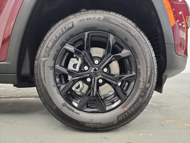 New 2025 Jeep Grand Cherokee Altitude image 40