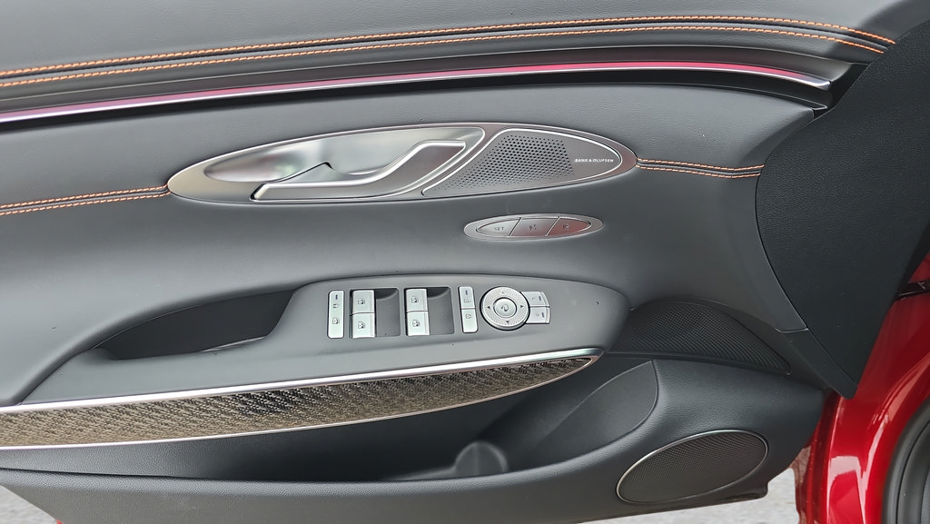 New 2026 Genesis GV70 3.5T Sport Prestige AWD/4WD image 16