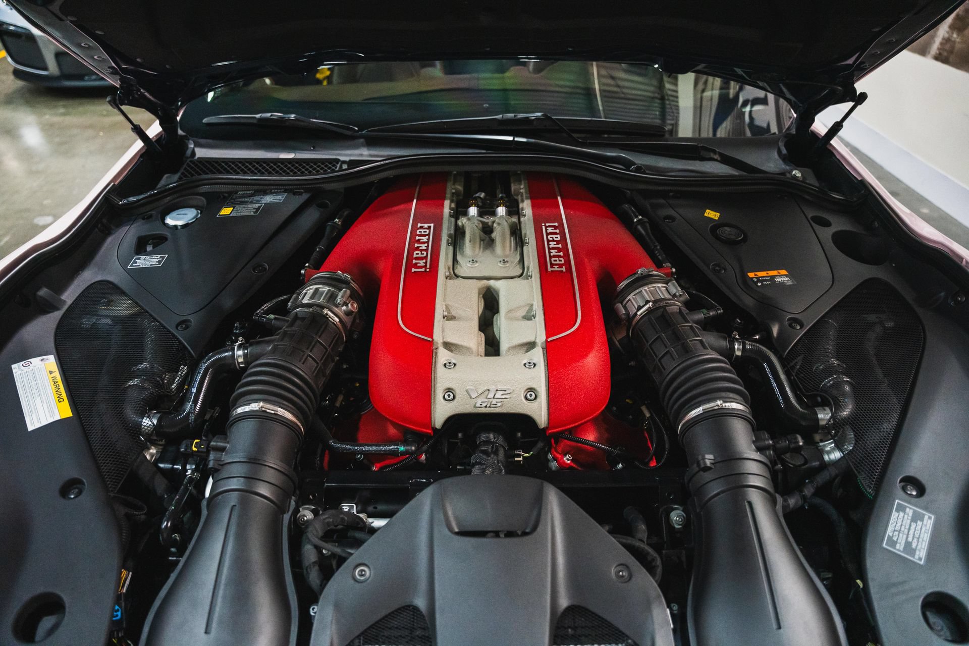 Used 2021 Ferrari 812 GTS RWD image 35