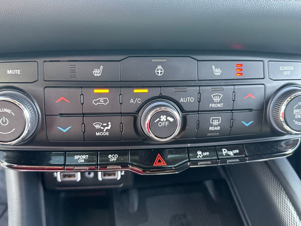 Used 2024 Dodge Durango R/T w/ Blacktop Package image 24