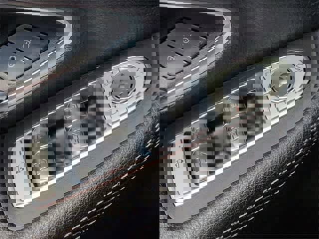 Used 2018 Mercedes-Benz C 300 Sedan image 39