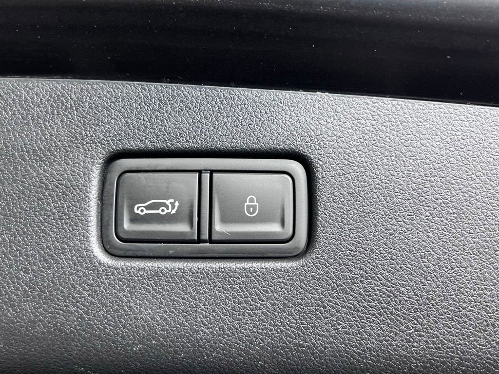 Used 2024 Genesis GV70 2.5T w/ Sport Prestige Package AWD/4WD image 17