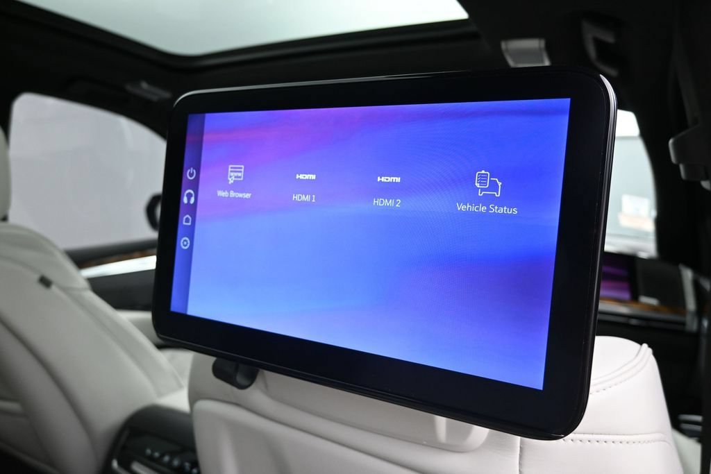 Used 2025 Cadillac Escalade ESV Sport Platinum w/ LPO, Floor Liner Package AWD/4WD image 42
