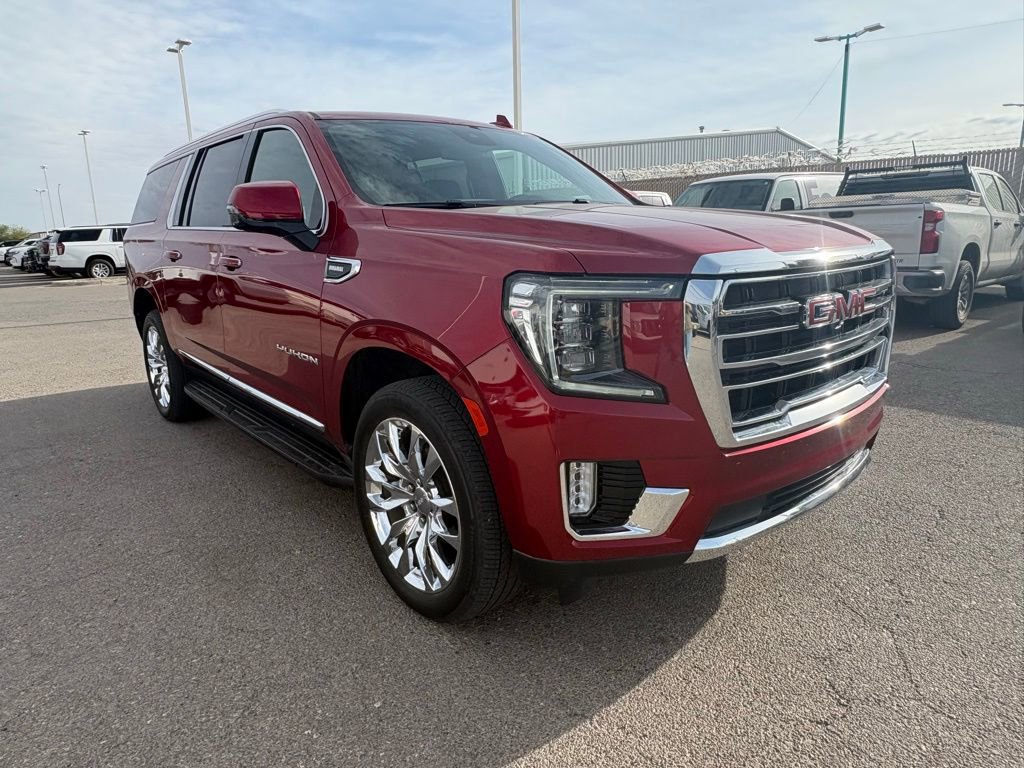 Used 2024 GMC Yukon XL SLT w/ SLT Luxury Package image 6