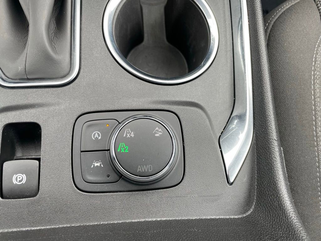 Used 2023 Chevrolet Traverse LT image 46