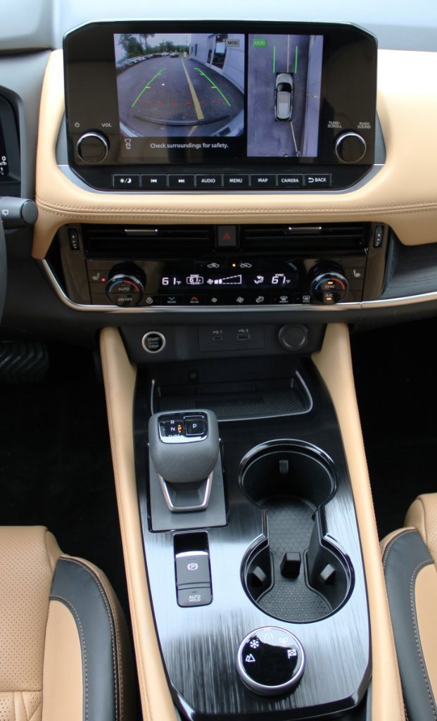 Certified 2022 Nissan Rogue Platinum w/ Head-Up Display Package image 37