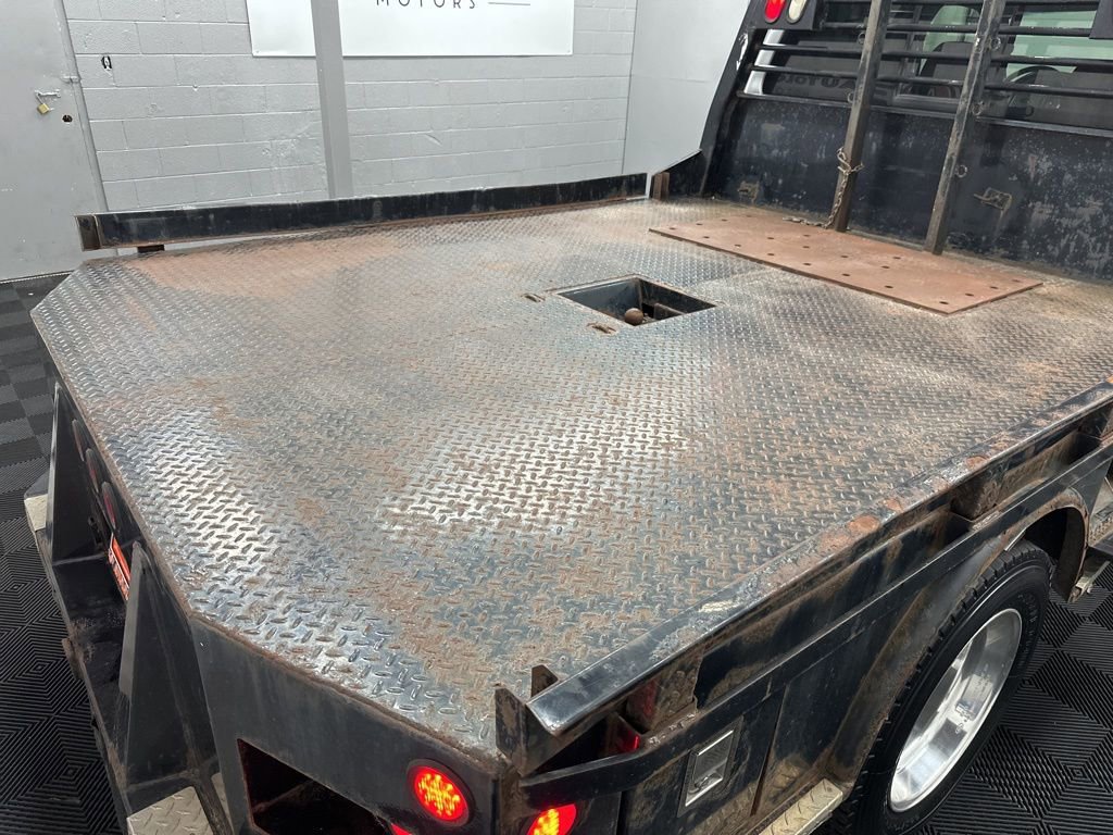 Used 2008 Ford F550 4x4 Crew Cab Super Duty image 12