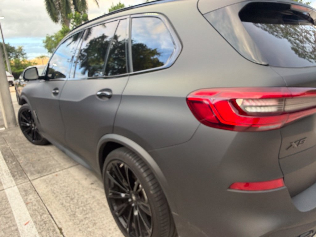 Used 2019 BMW X5 xDrive40i w/ M Sport Package AWD/4WD image 5