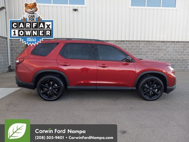 Used 2025 Honda Pilot Black Edition image 2