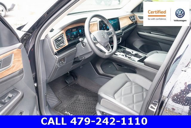 Certified 2024 Volkswagen Atlas SE w/ Black Wheel Package image 16