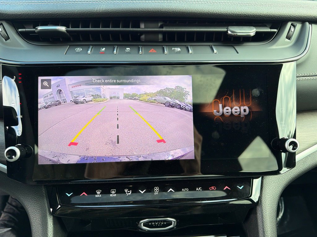 New 2026 Jeep Grand Cherokee L 4WD image 27