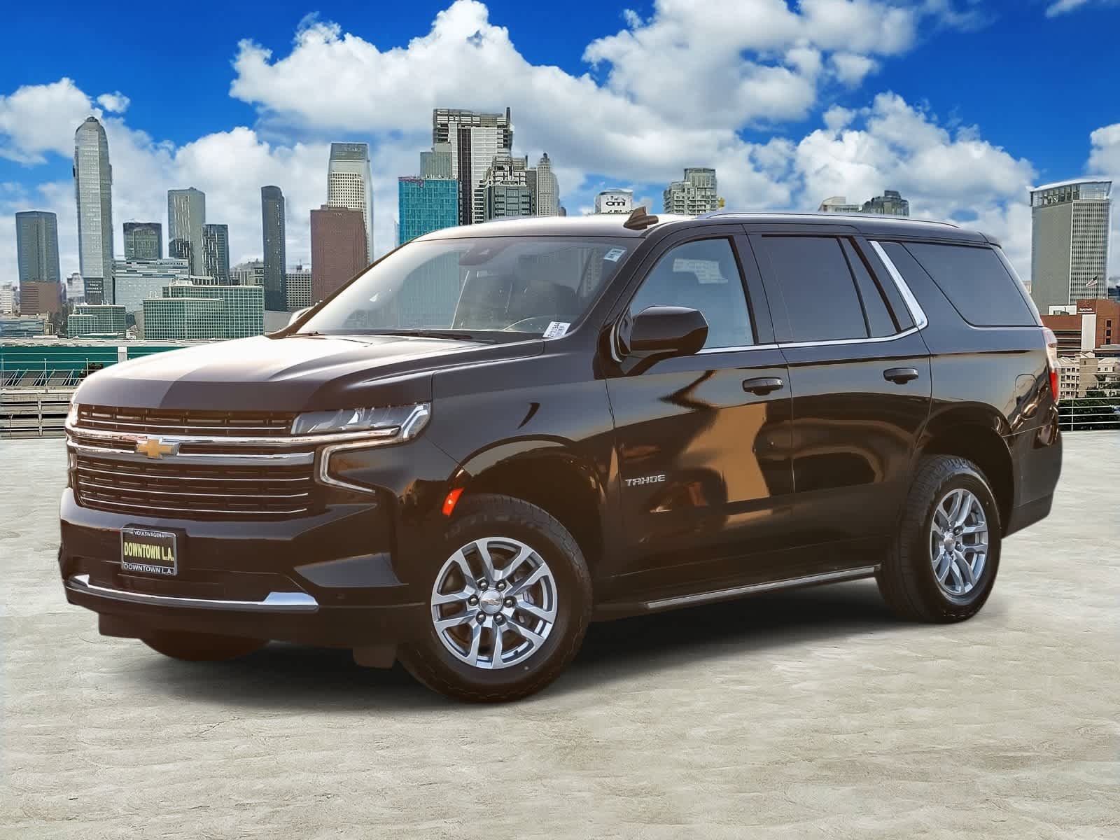 Used 2024 Chevrolet Tahoe LT RWD image 1