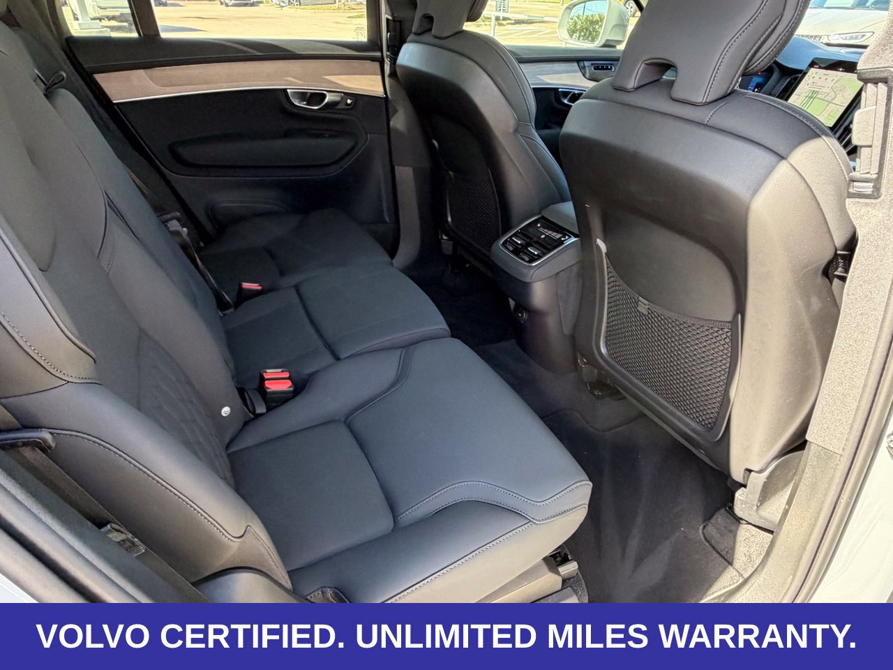 Certified 2026 Volvo XC90 B6 Plus AWD/4WD image 39