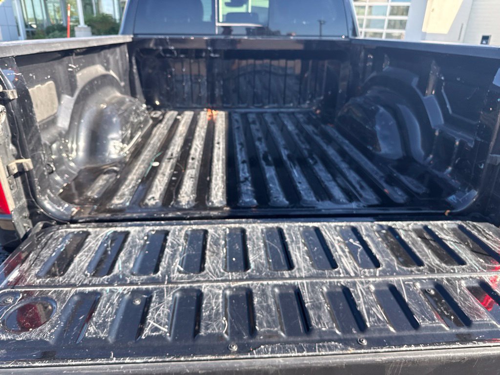 Used 2025 RAM 1500 Laramie AWD/4WD image 30