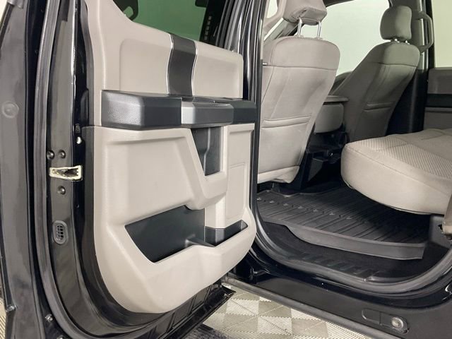 Used 2016 Ford F150 XLT AWD/4WD image 13