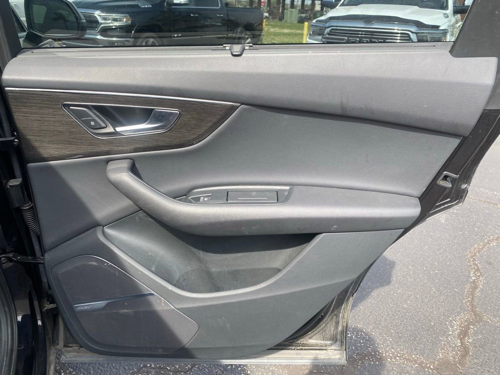 Used 2020 Audi Q7 3.0T Premium Plus w/ Premium Plus Package image 12