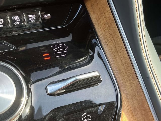 Used 2022 Jeep Grand Wagoneer Series II image 37