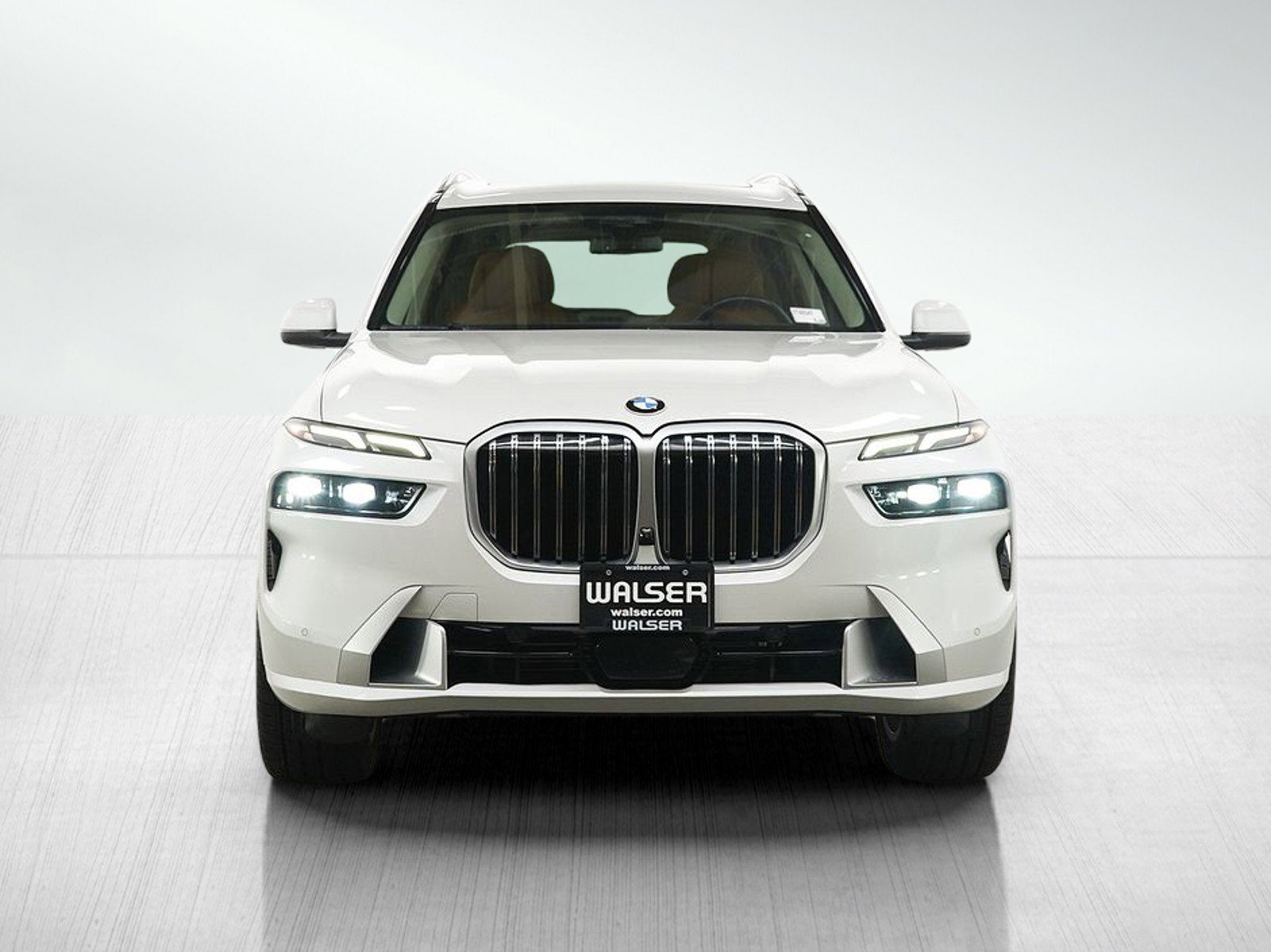 Used 2023 BMW X7 xDrive40i w/ Executive Package AWD/4WD image 8