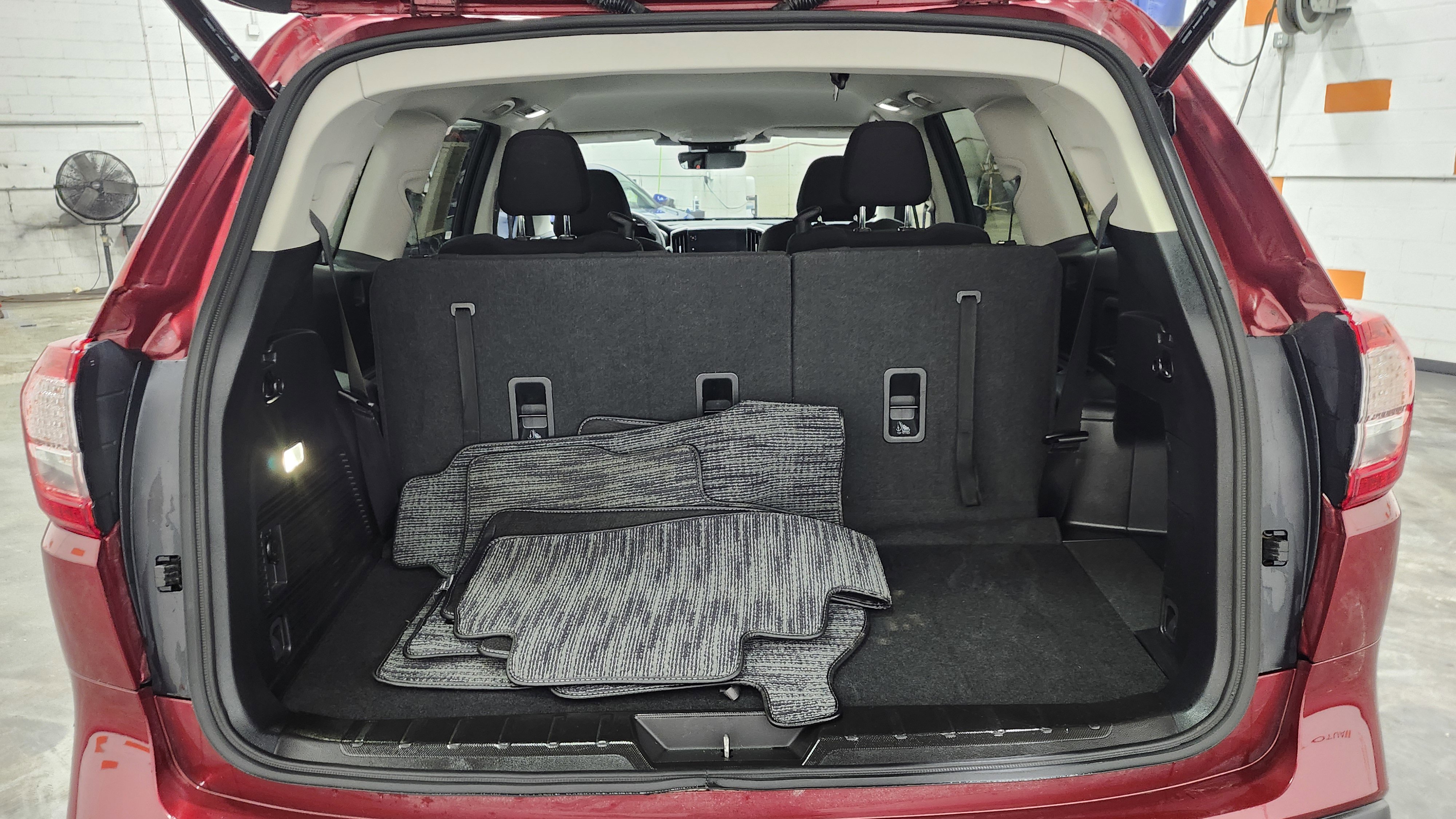 Used 2025 Subaru Ascent Premium image 23