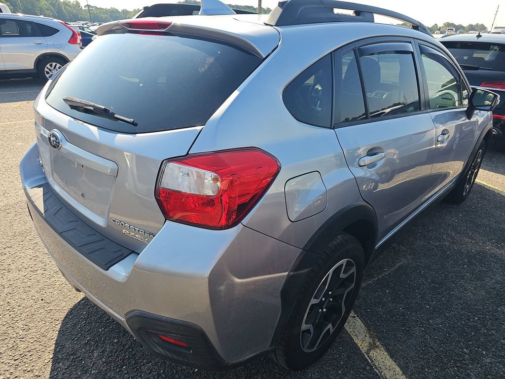 Used 2017 Subaru Crosstrek 2.0i Limited AWD/4WD image 9