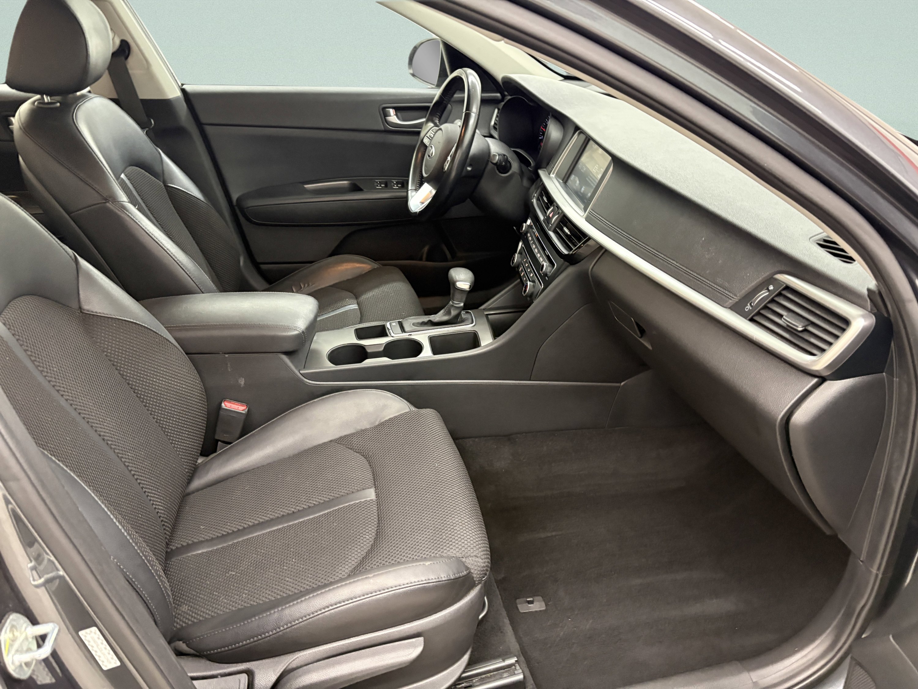 Used 2020 Kia Optima S FWD image 20
