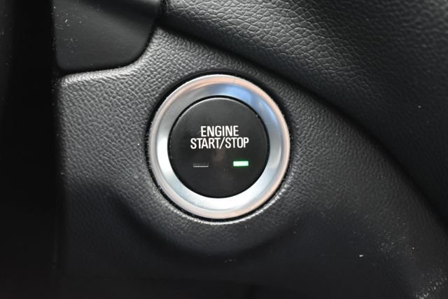Used 2018 Chevrolet Equinox LT FWD image 24