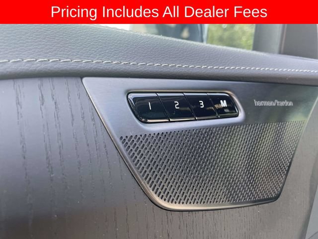Used 2025 Volvo XC90 T8 Ultra w/ Protection Package Premier AWD/4WD image 22